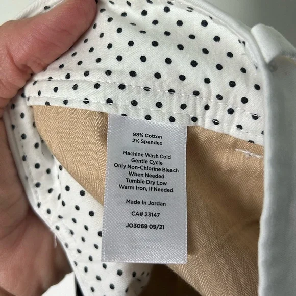 Talbots White Bermuda Perfect Short Size 6 - Picture 2 of 10